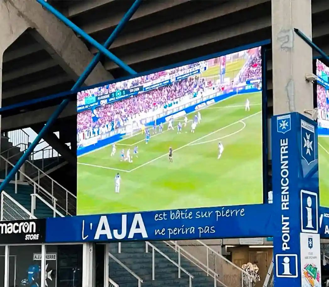 Écran géant LED stade football AJ Auxerre location